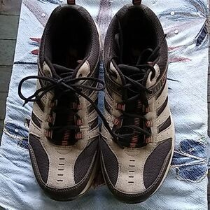 Sport memory foam sneakers sz 12